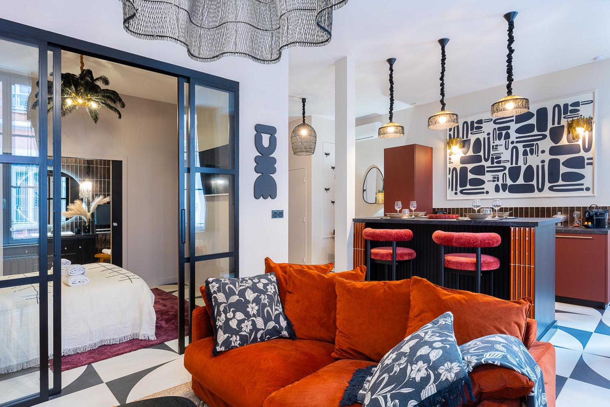 Host Bien-etre Jacuzzi Downtown Apartment *