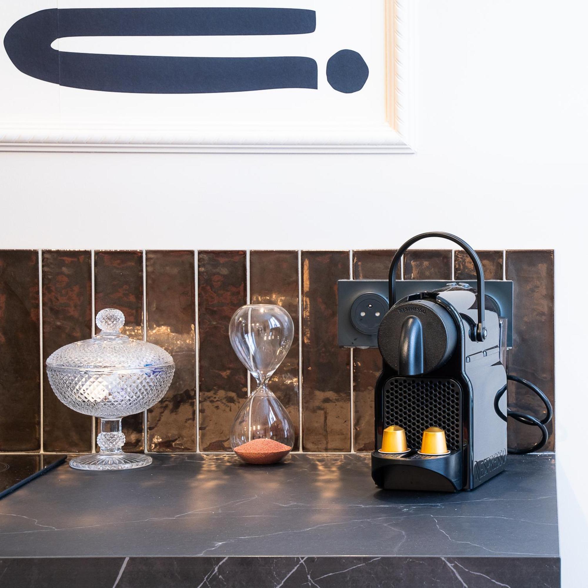 Host Bien-etre Jacuzzi Downtown Apartment *